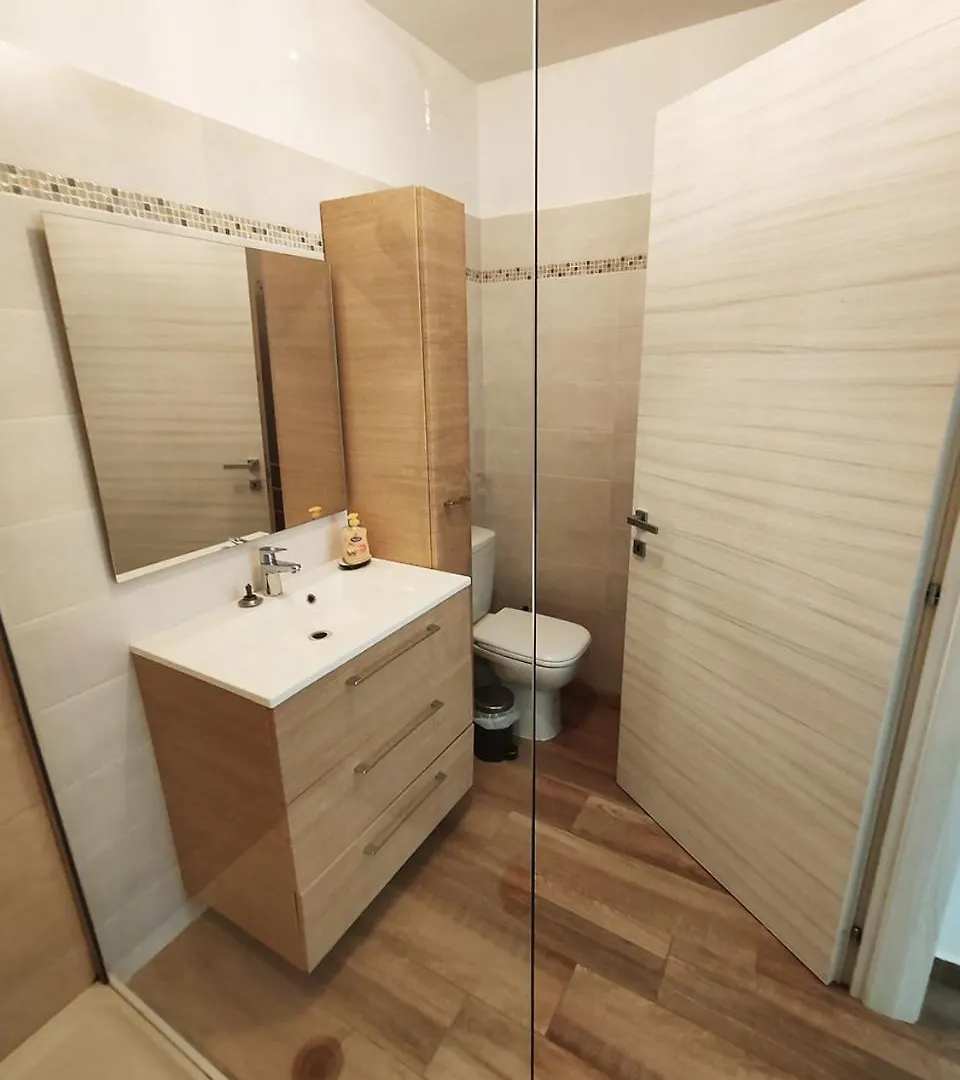 Appartement 80 M2 Avec Jardin - 50M De La Plage Tiki Saint-Raphael  France